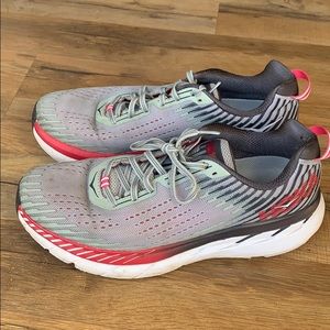 HOKA one one mans shoes Clifton 5